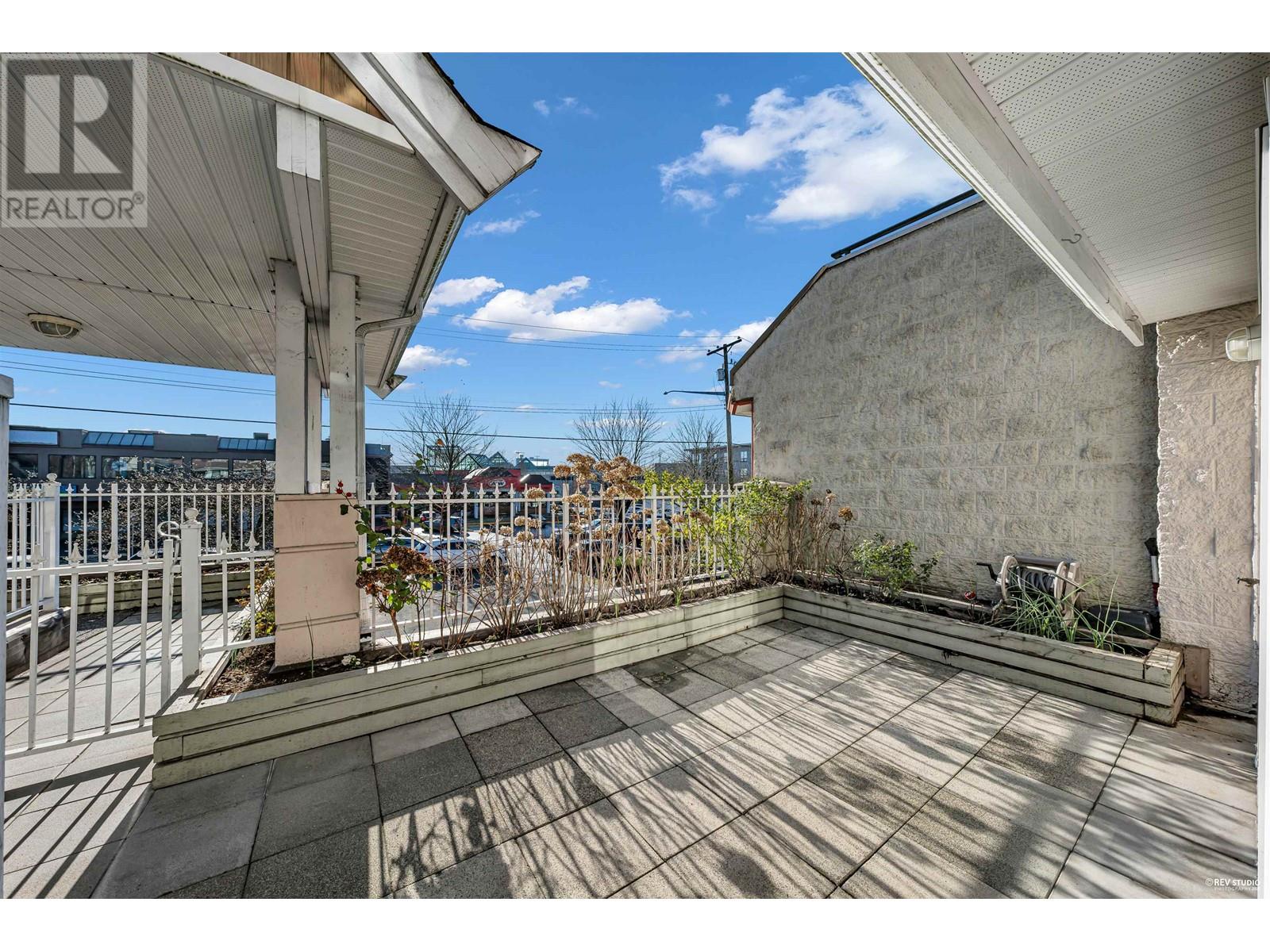 1 910 W 16th Street, North Vancouver, British Columbia  V7P 1R3 - Photo 26 - R3001413