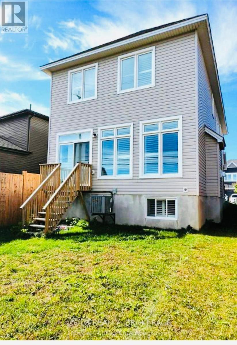 866 Riverview Way, Kingston, Ontario  K7K 0J2 - Photo 2 - X12141779