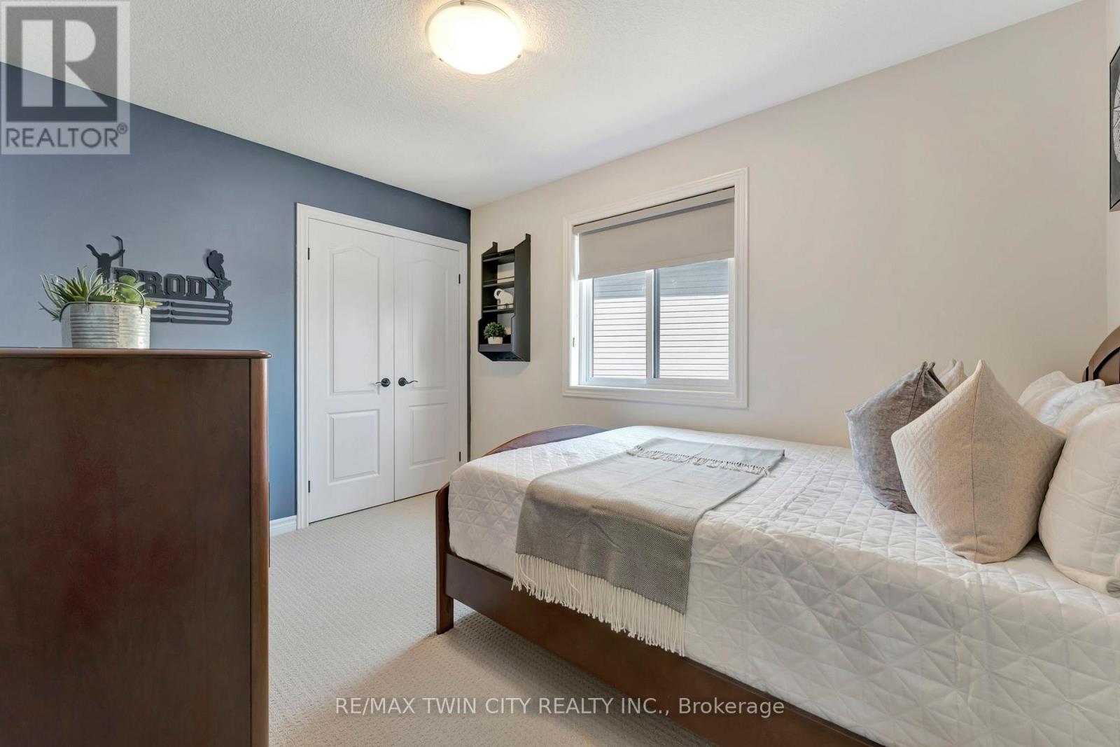 128 Robert Simone Way, North Dumfries, Ontario  N0B 1E0 - Photo 22 - X12051295
