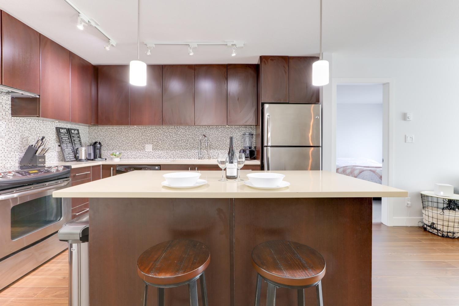 317 15745 Croydon Drive, Surrey, British Columbia  V3S 2L5 - Photo 12 - R3000520