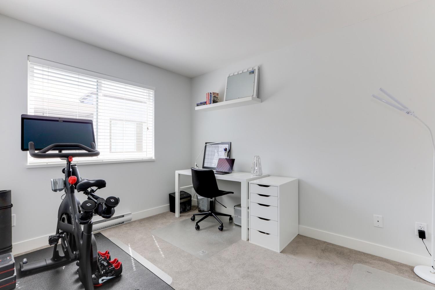 317 15745 Croydon Drive, Surrey, British Columbia  V3S 2L5 - Photo 18 - R3000520
