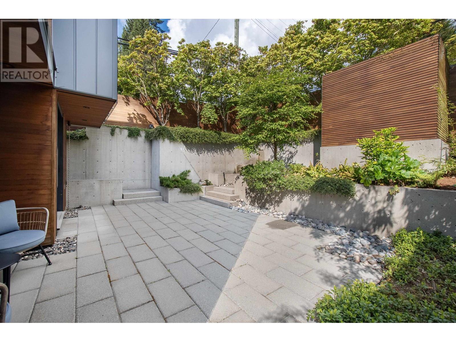 3895 Lonsdale Avenue, North Vancouver, British Columbia  V7N 3K8 - Photo 3 - R3001410