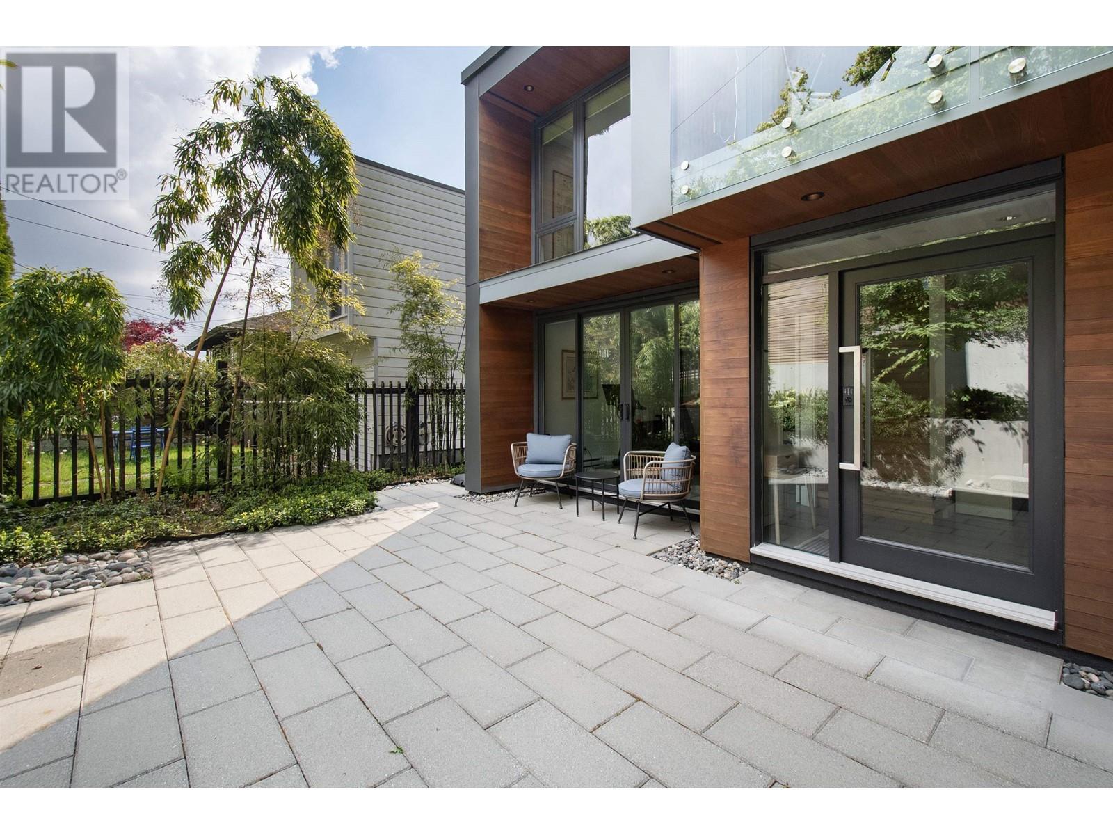 3895 Lonsdale Avenue, North Vancouver, British Columbia  V7N 3K8 - Photo 2 - R3001410