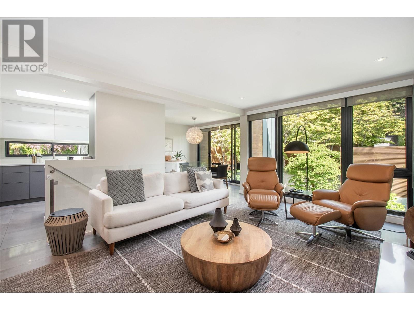 3895 Lonsdale Avenue, North Vancouver, British Columbia  V7N 3K8 - Photo 10 - R3001410
