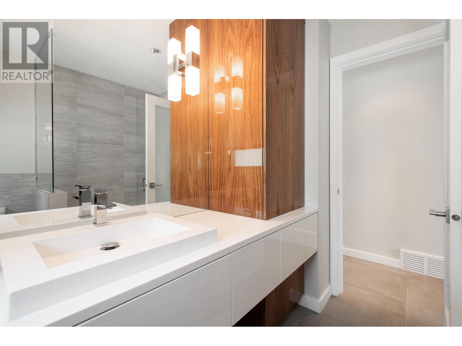 3895 Lonsdale Avenue, North Vancouver, British Columbia  V7N 3K8 - Photo 31 - R3001410