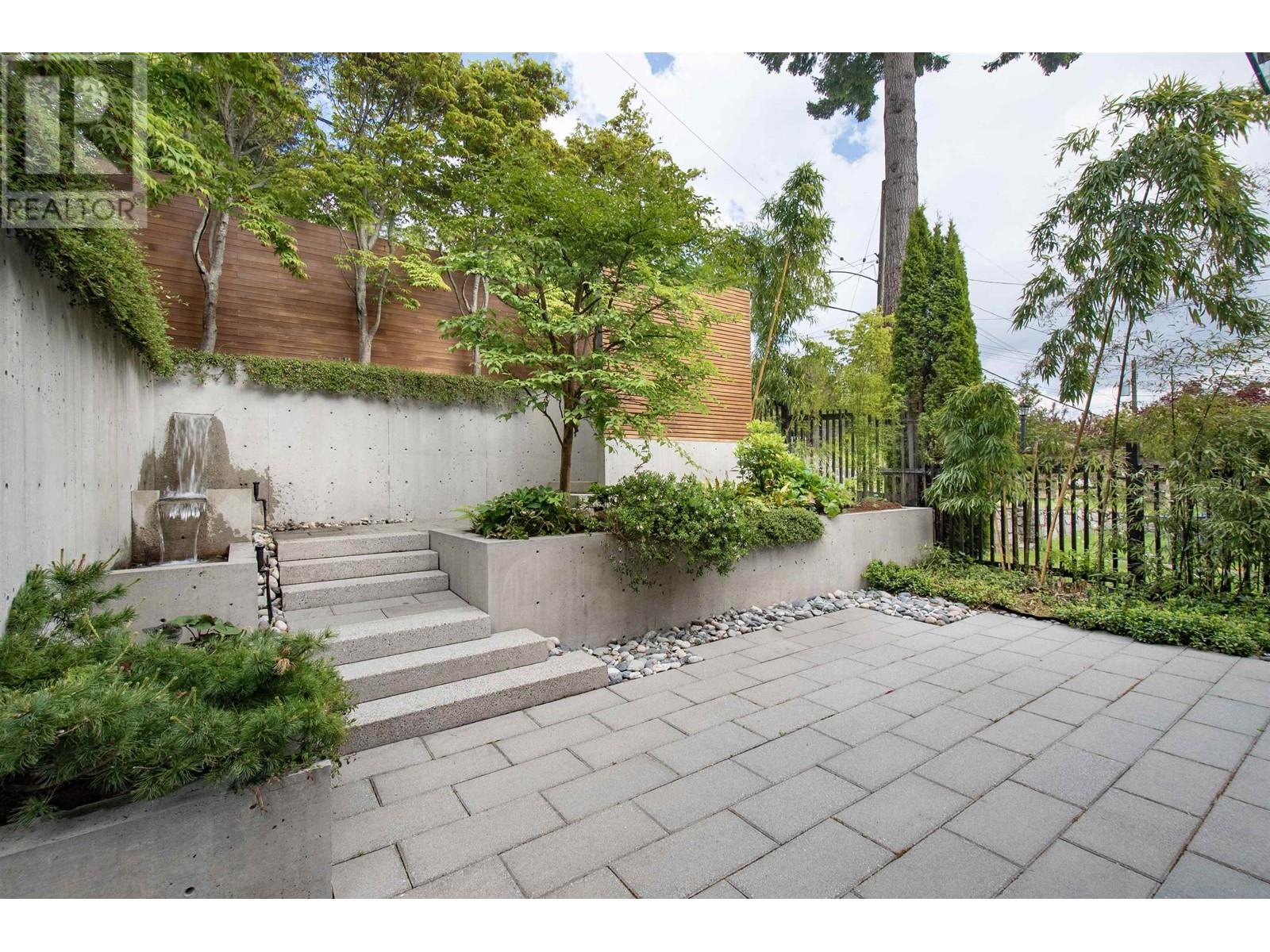 3895 Lonsdale Avenue, North Vancouver, British Columbia  V7N 3K8 - Photo 4 - R3001410