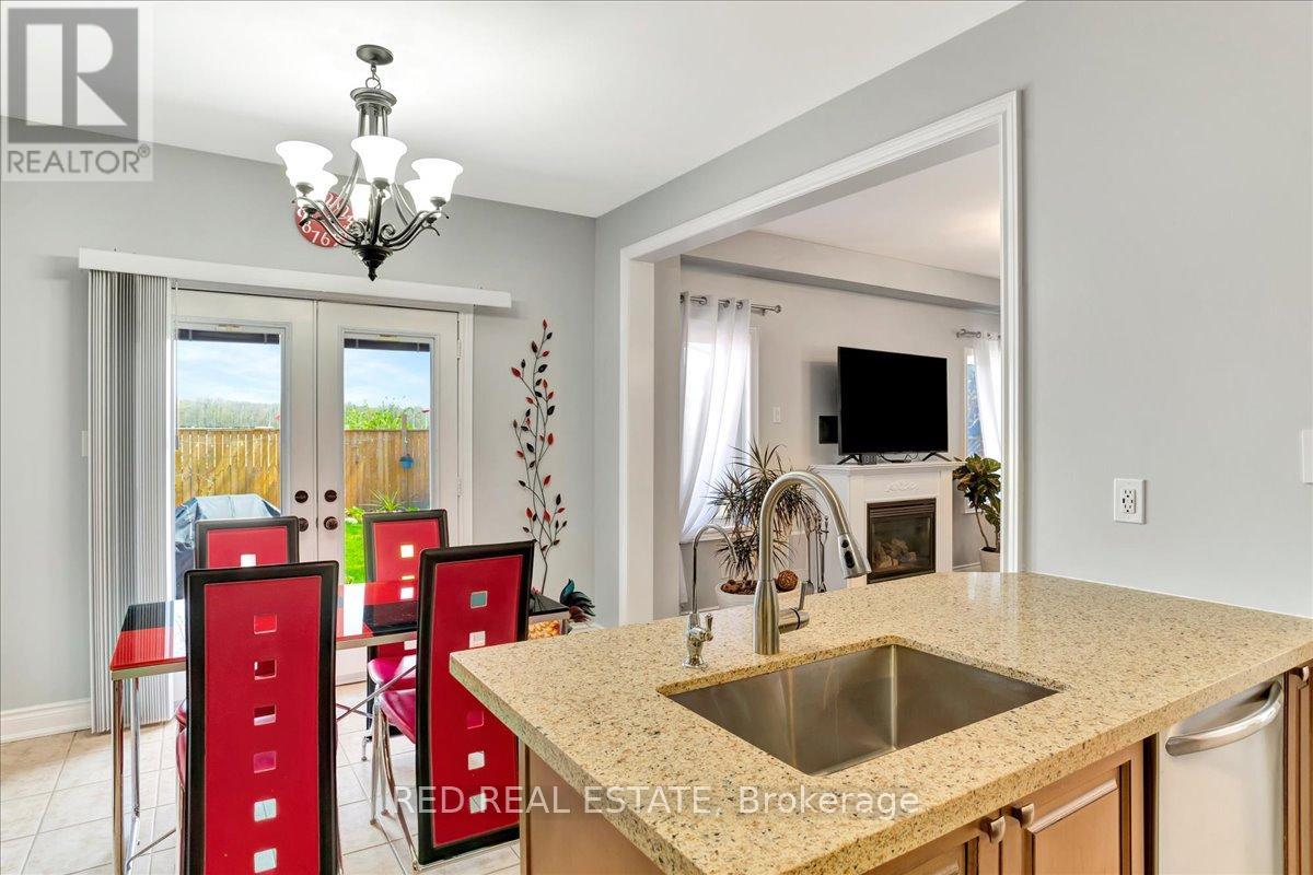 117 Winchester Terrace, Barrie, Ontario  L4M 0B3 - Photo 17 - S12134255