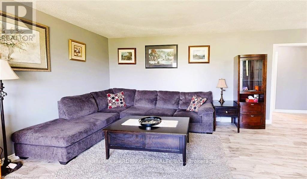 5282 Springcreek Road, Lincoln (Escarpment), Ontario  L0R 2A0 - Photo 10 - X12137542