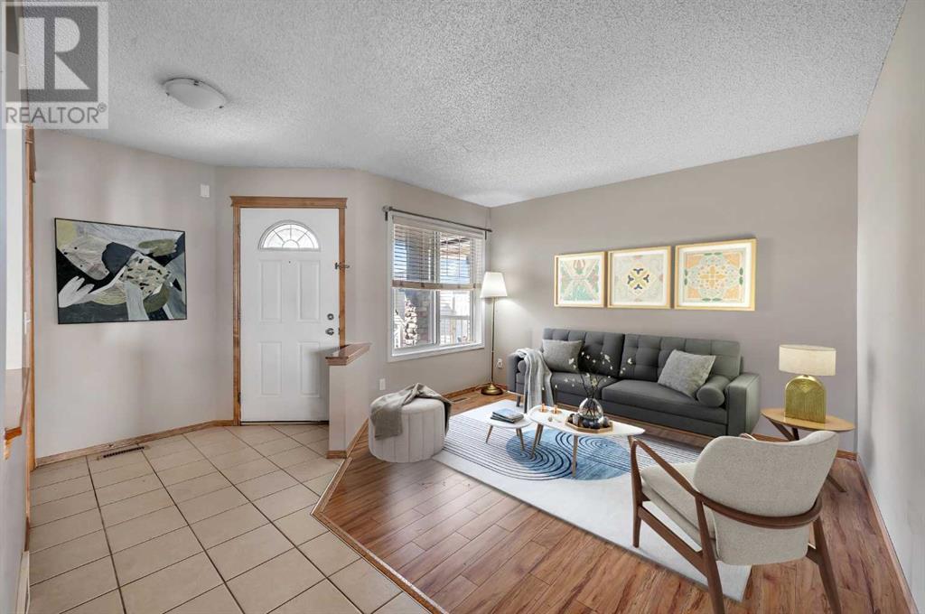Property at 16 Panamount Circle NW image 3