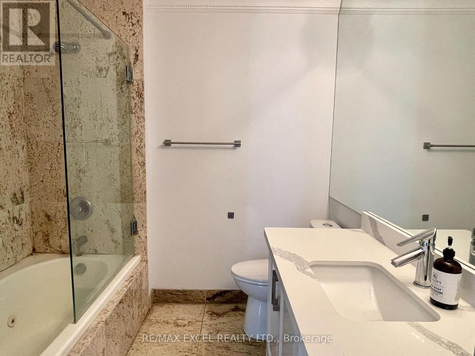 1506 - 102 Bloor Street W, Toronto (Annex), Ontario  M5S 1M8 - Photo 8 - C12114476