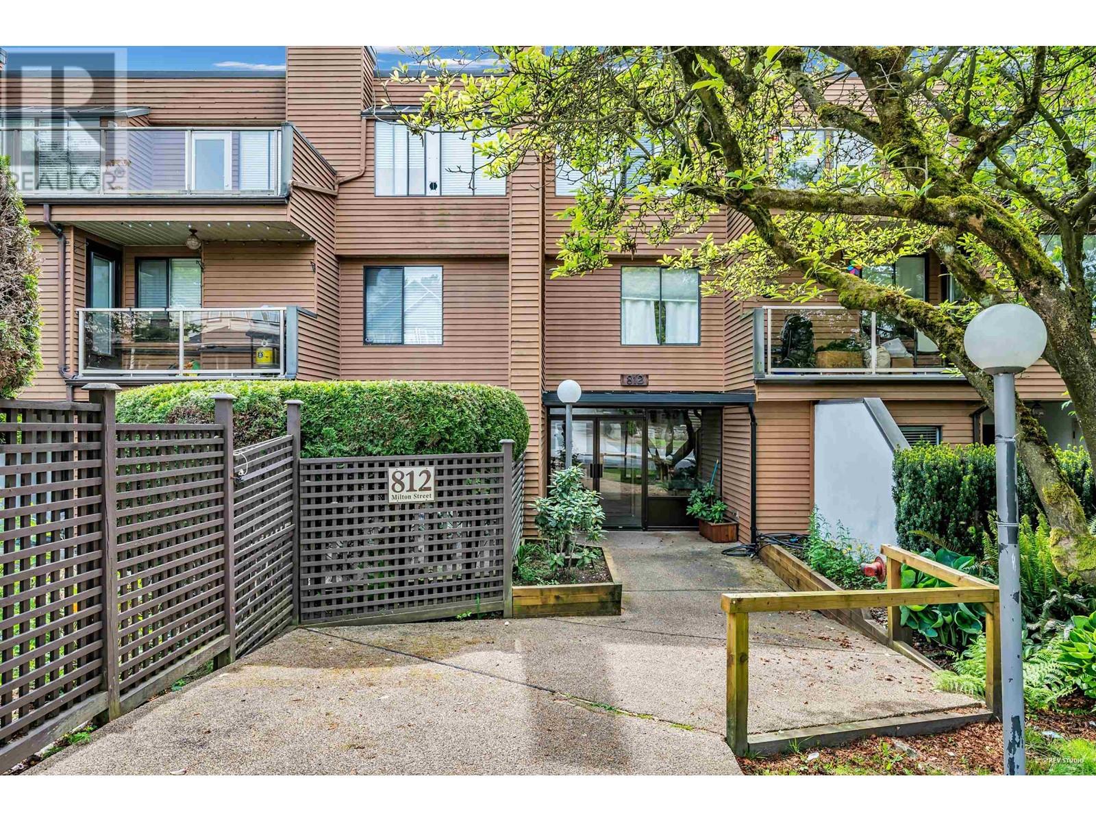 108 812 Milton Street, New Westminster, British Columbia  V3M 1N2 - Photo 2 - R3001375
