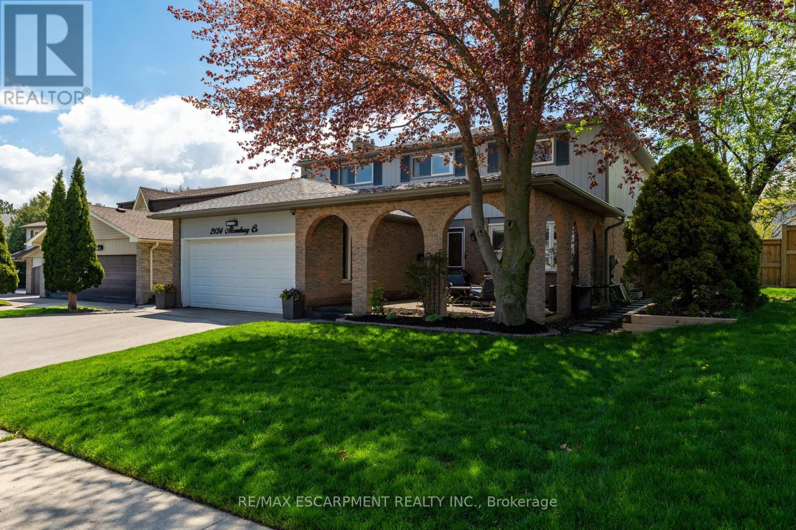2134 Alconbury Crescent, Burlington (Brant Hills), Ontario  L7P 3C4 - Photo 3 - W12131216