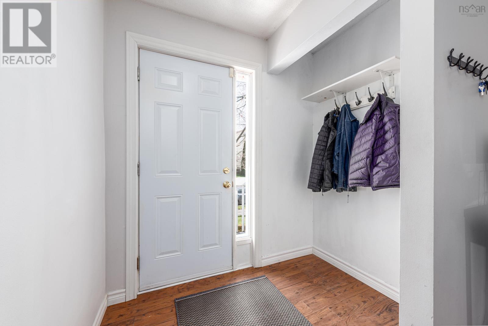 Property at 14 Remington Court image 5