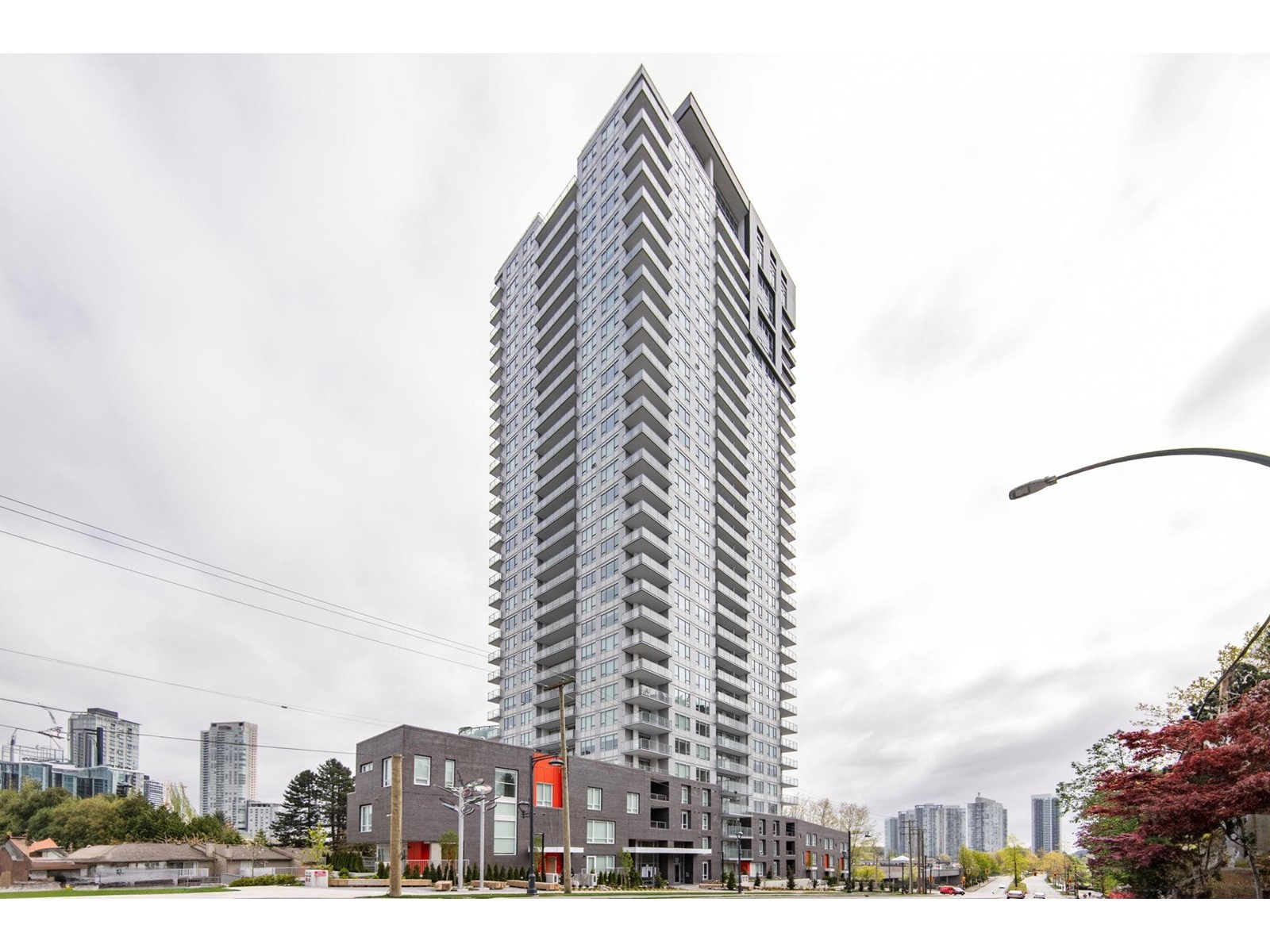 1709 13387 OLD YALE ROAD, surrey, British Columbia