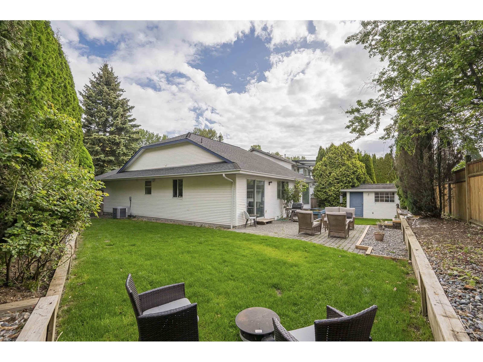 Property at 27236 32B AVENUE image 3