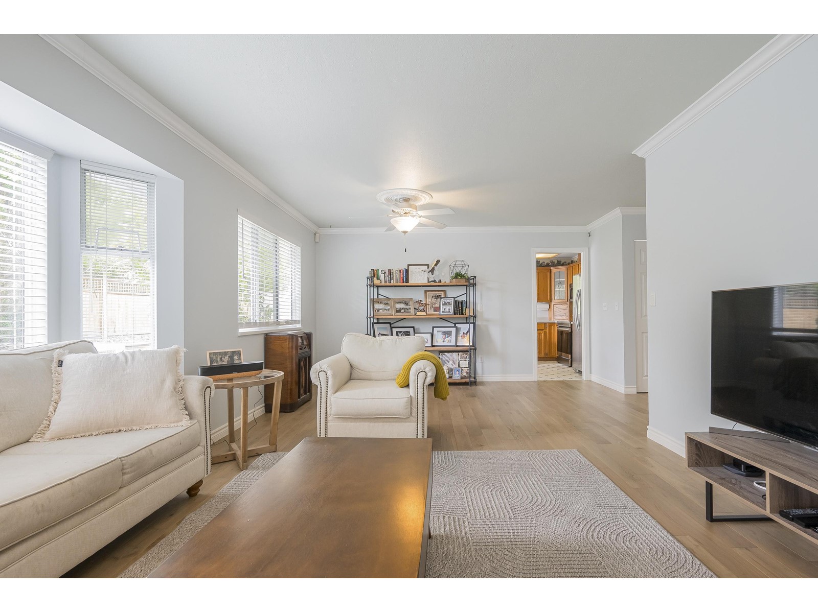 Property at 27236 32B AVENUE image 5