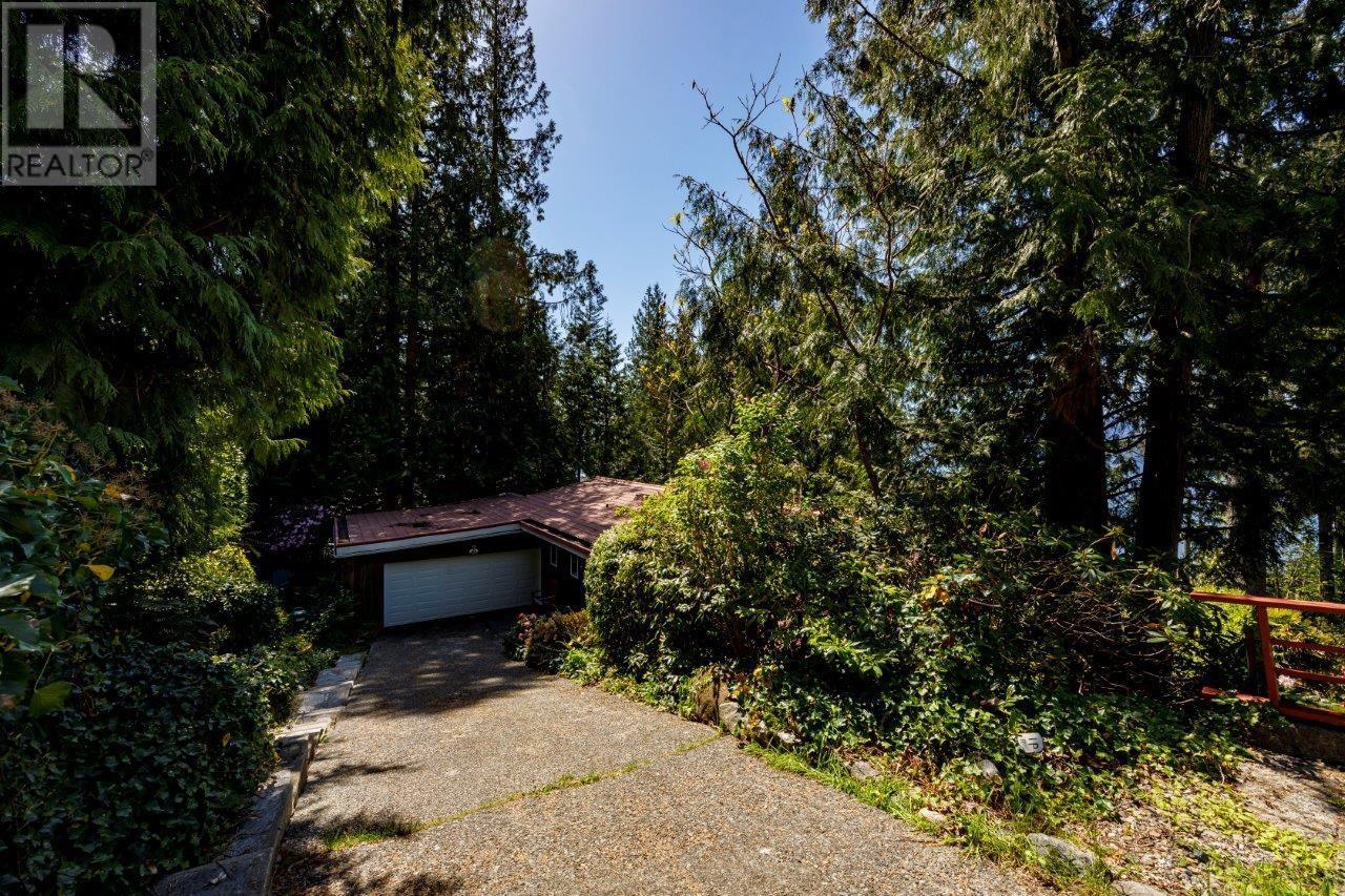 90 Oceanview Road, Lions Bay, British Columbia  V0N 2E0 - Photo 37 - R3001267