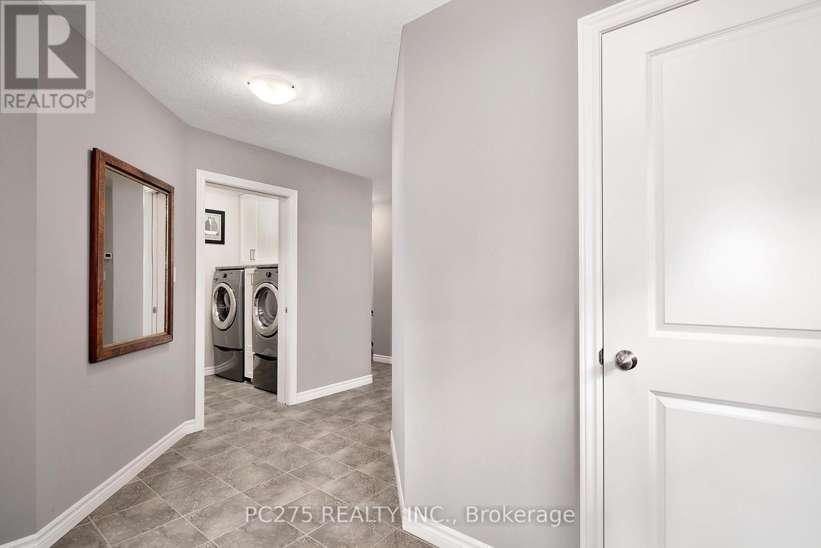 23 Blairmont Terrace, St. Thomas, Ontario  N5R 0E2 - Photo 7 - X12142256
