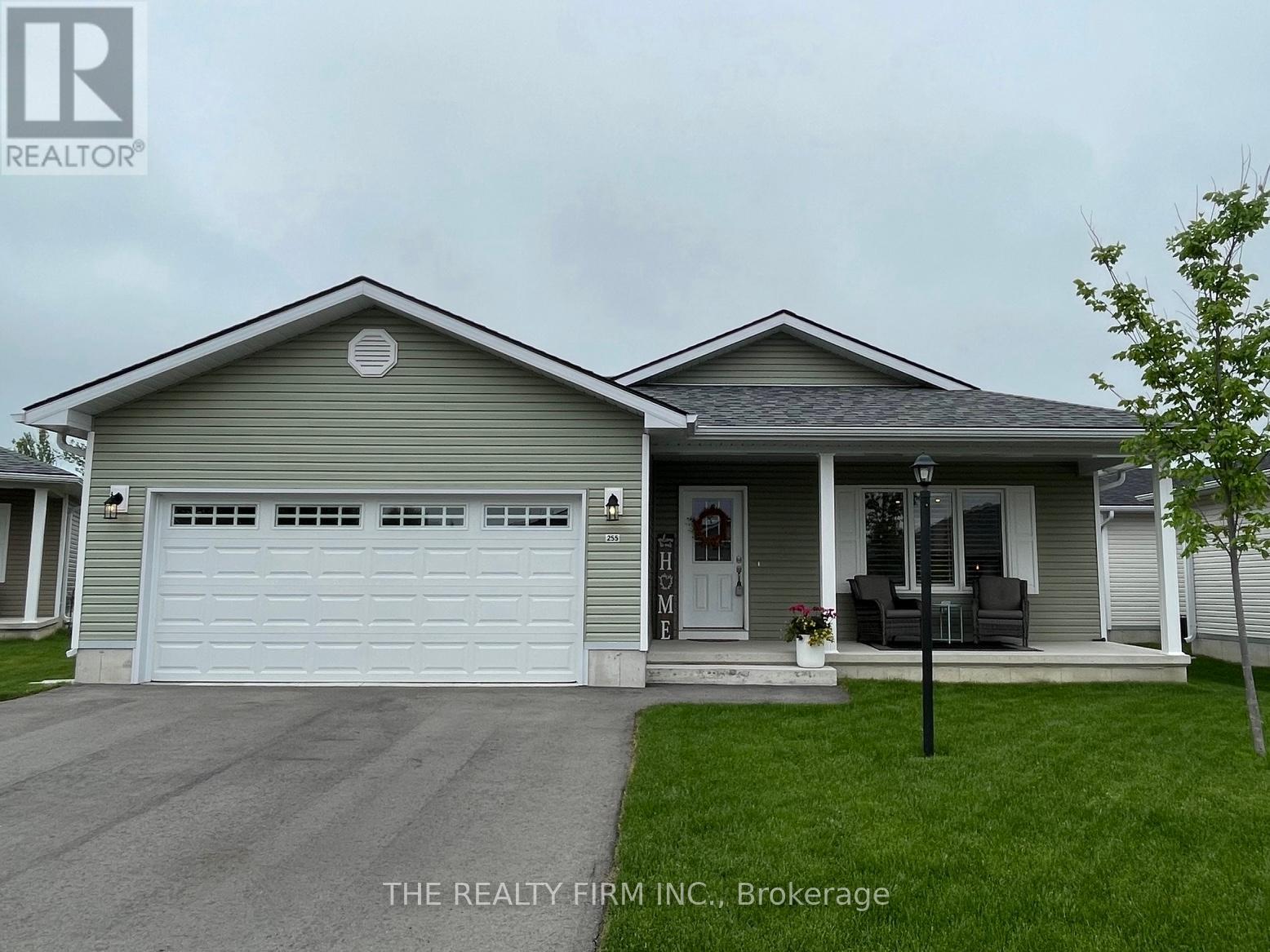 255 LAKE BREEZE DRIVE, ashfield-colborne-wawanosh (colborne), Ontario