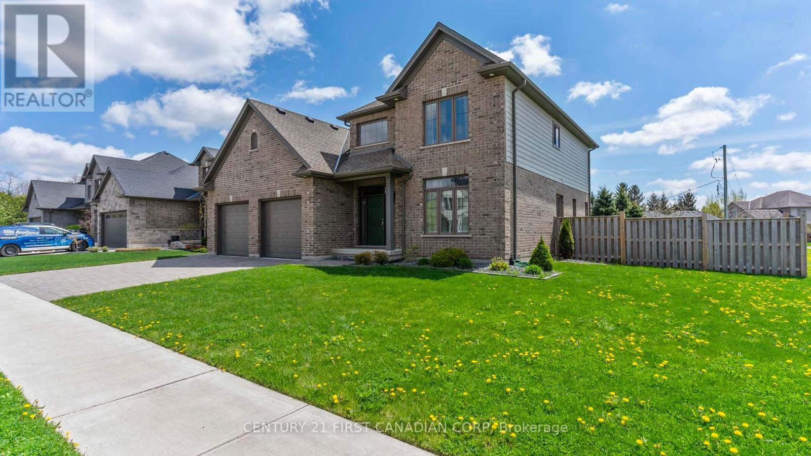 Property at 102 CAVERHILL CRESCENT image 1