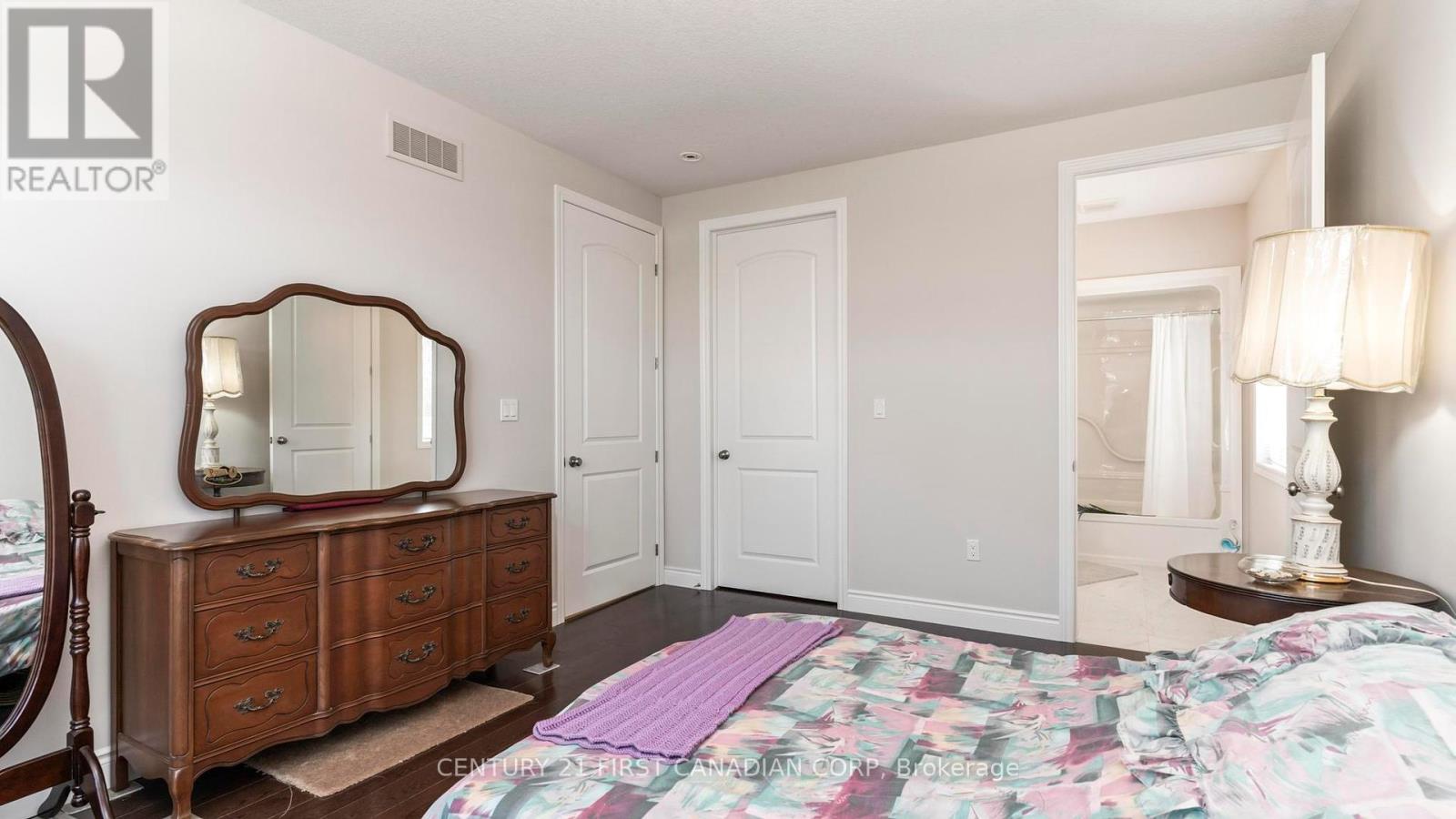 102 Caverhill Crescent, Middlesex Centre, Ontario  N0L 1R0 - Photo 18 - X12142385