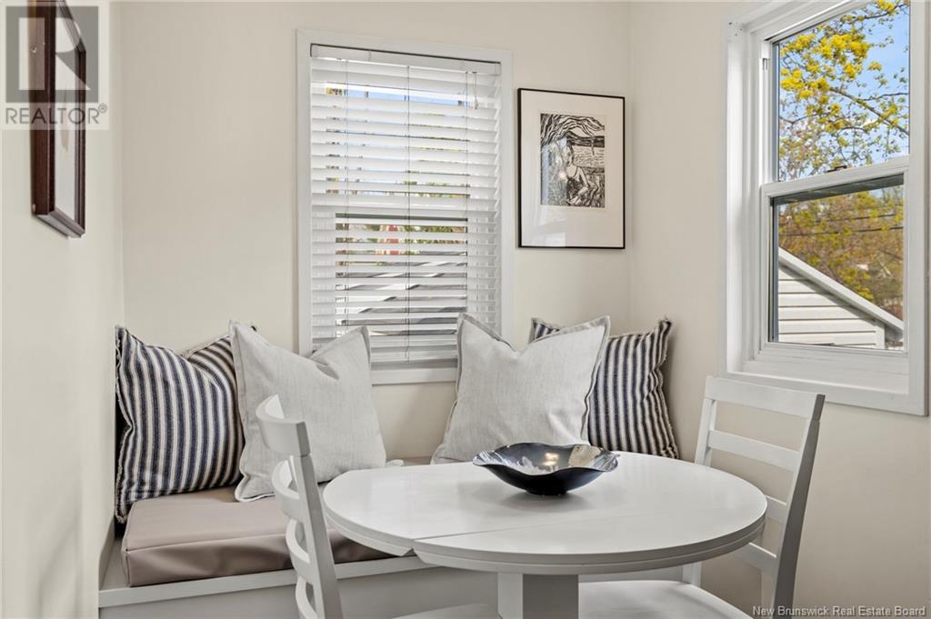Property at 285 Victoria Street image 3