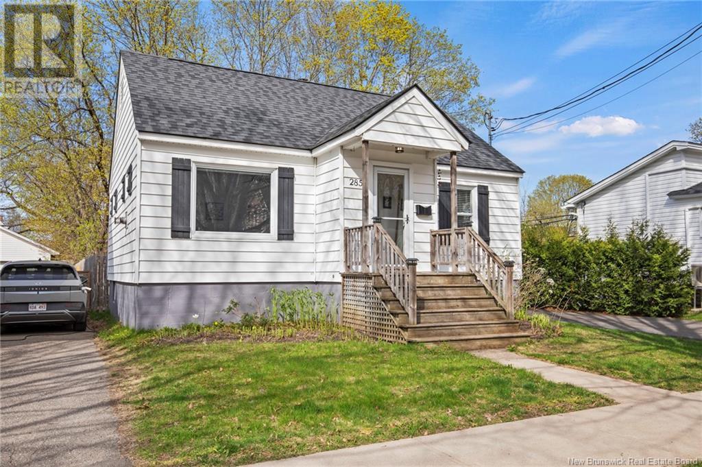 Property at 285 Victoria Street image 1