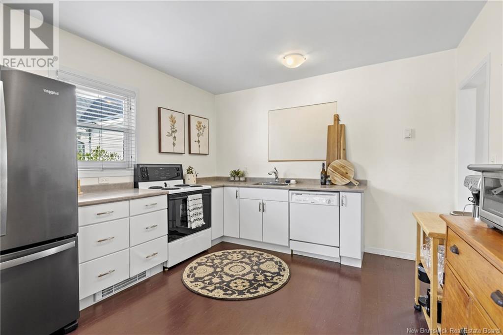 Property at 285 Victoria Street image 2
