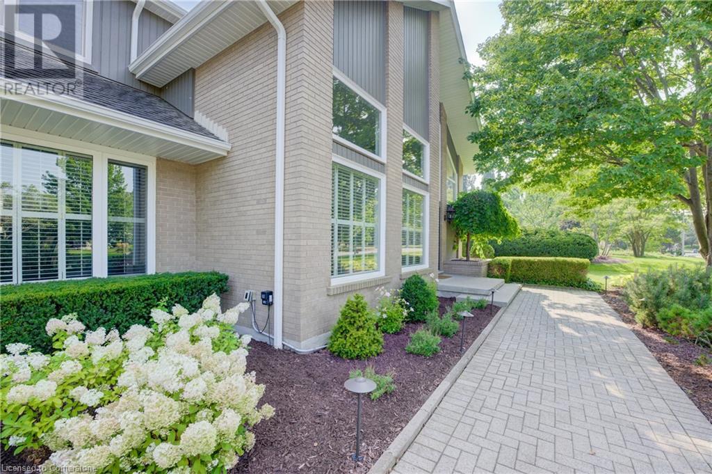 587 Manorwood Court, Waterloo, Ontario  N2K 3L7 - Photo 8 - 40689834