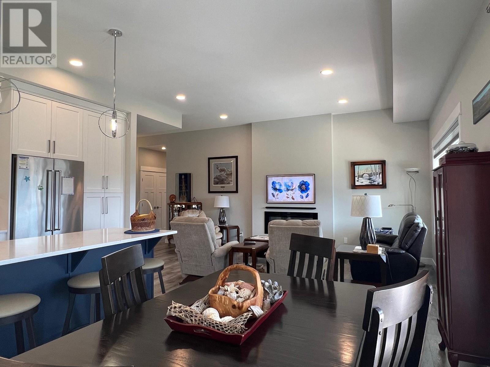 1027 10 Th Avenue, Vernon, British Columbia  V1H 1Z1 - Photo 6 - 10346623