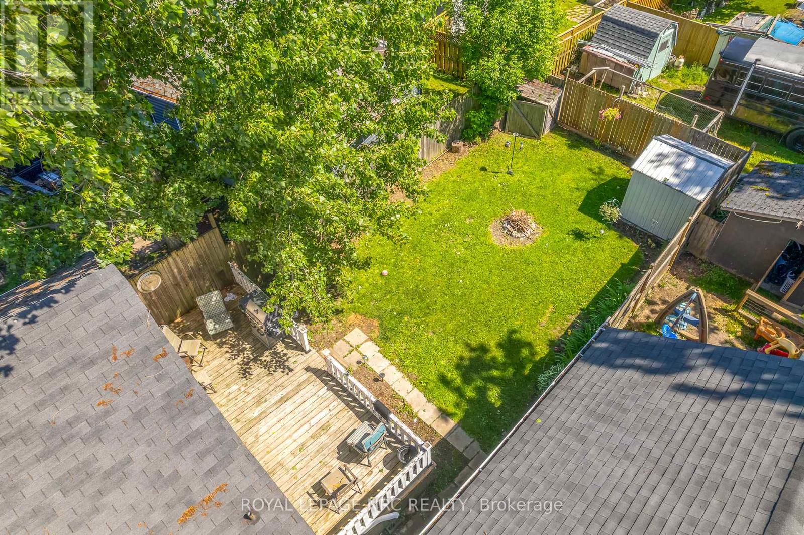 132 Albert Street, Fort Erie (Lakeshore), Ontario  L2A 5L4 - Photo 10 - X12142314