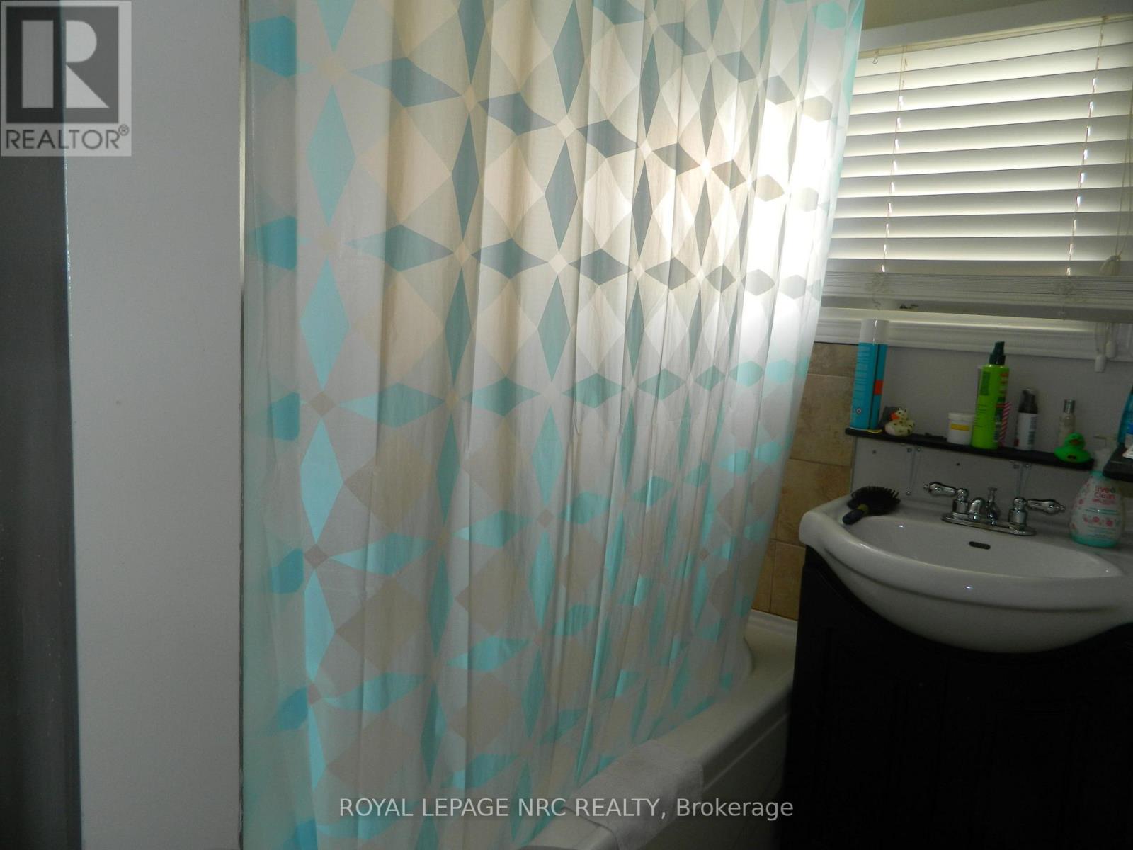 132 Albert Street, Fort Erie, Ontario  L2A 5L4 - Photo 29 - X12142314