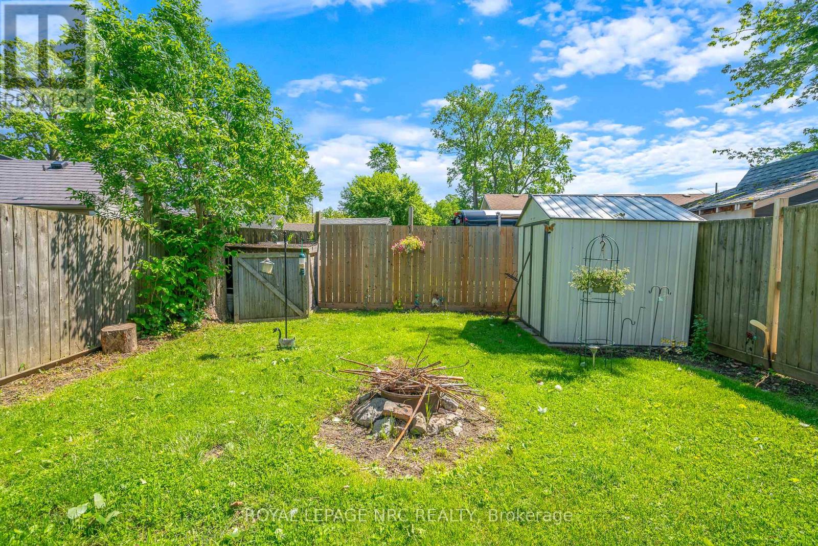 132 Albert Street, Fort Erie, Ontario  L2A 5L4 - Photo 3 - X12142314