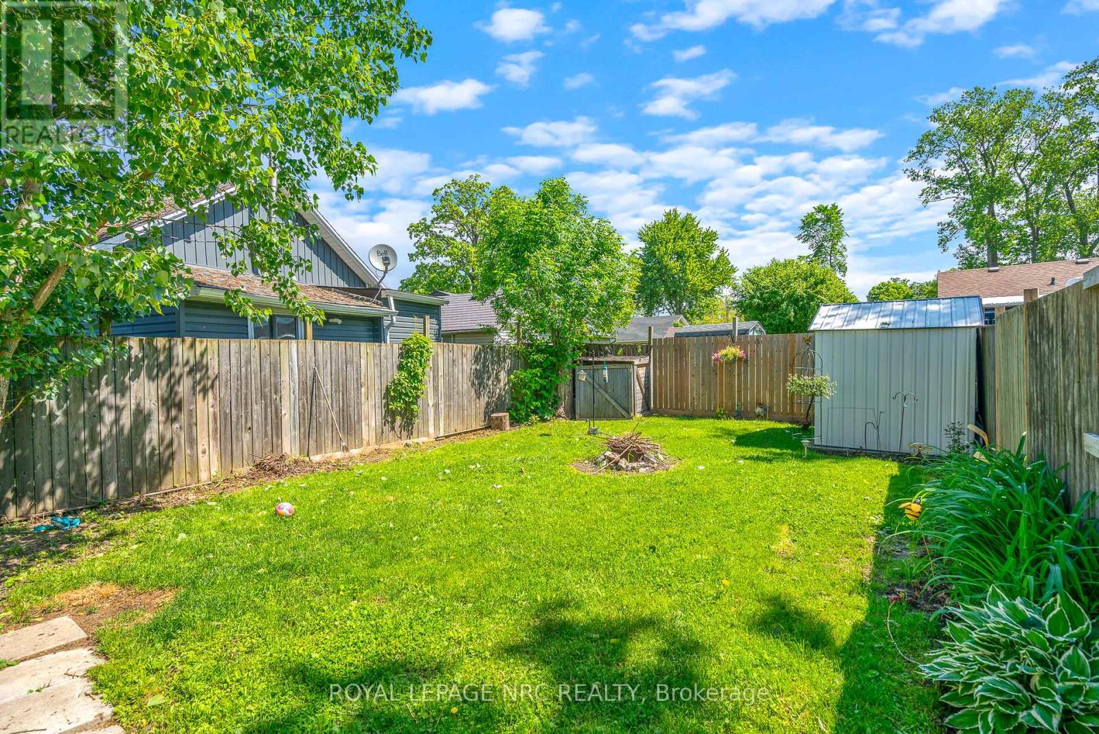 132 Albert Street, Fort Erie (Lakeshore), Ontario  L2A 5L4 - Photo 5 - X12142314