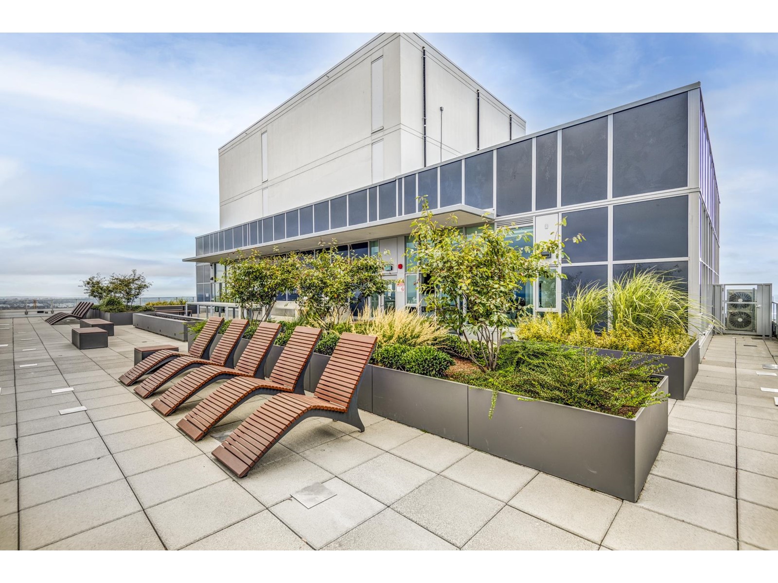 409 13350 Central Avenue, Surrey, British Columbia  V3T 0S1 - Photo 17 - R3001430