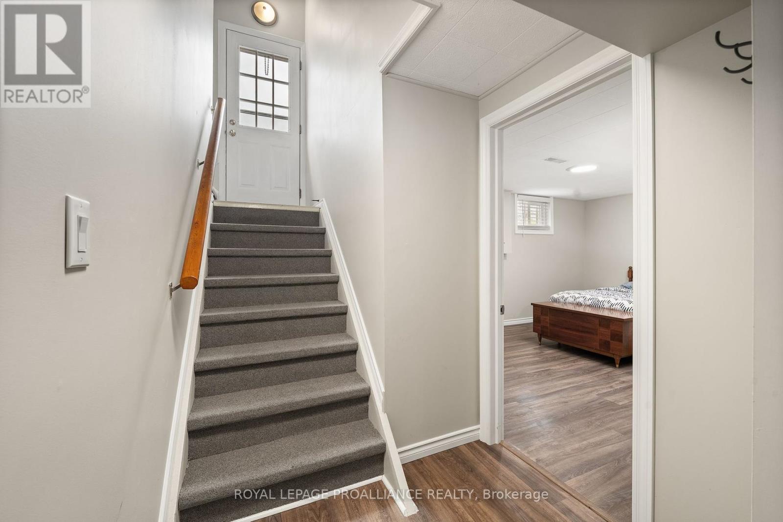 11 Adrian Street, Belleville, Ontario  K8P 4H8 - Photo 20 - X12142273
