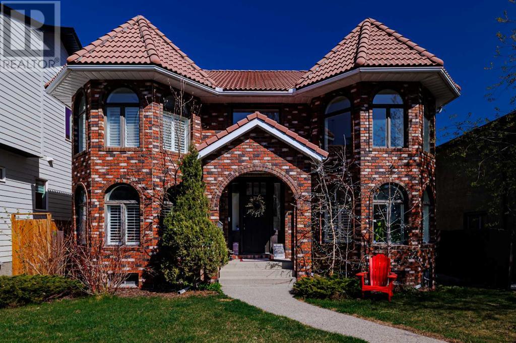 Property at 3522 15 Street SW image 2