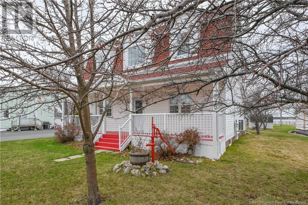 Property at 111 rue Degrâce Street image 2