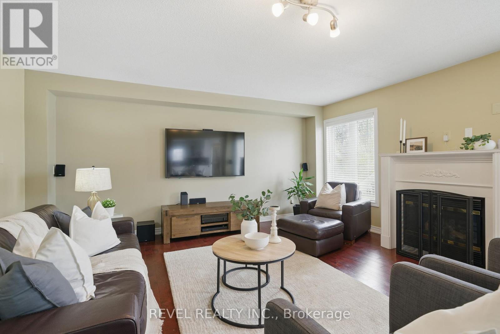 100 Ashbury Boulevard, Ajax (South East), Ontario  L1Z 1N1 - Photo 11 - E12142022