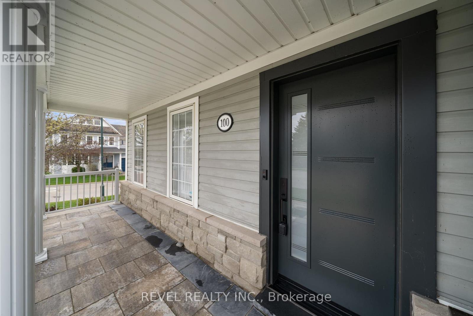 100 Ashbury Boulevard, Ajax (South East), Ontario  L1Z 1N1 - Photo 6 - E12142022