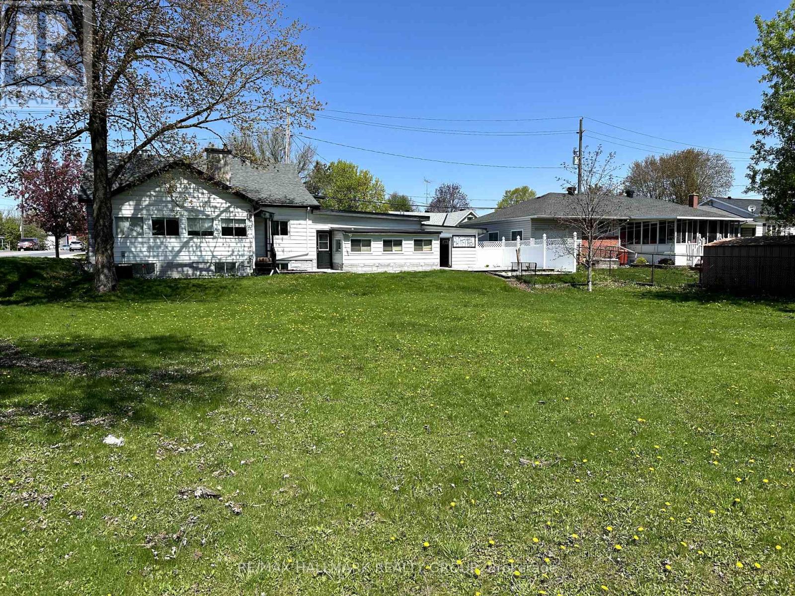 103 Wilson Street W, Perth, Ontario  K7H 2P1 - Photo 15 - X12142249