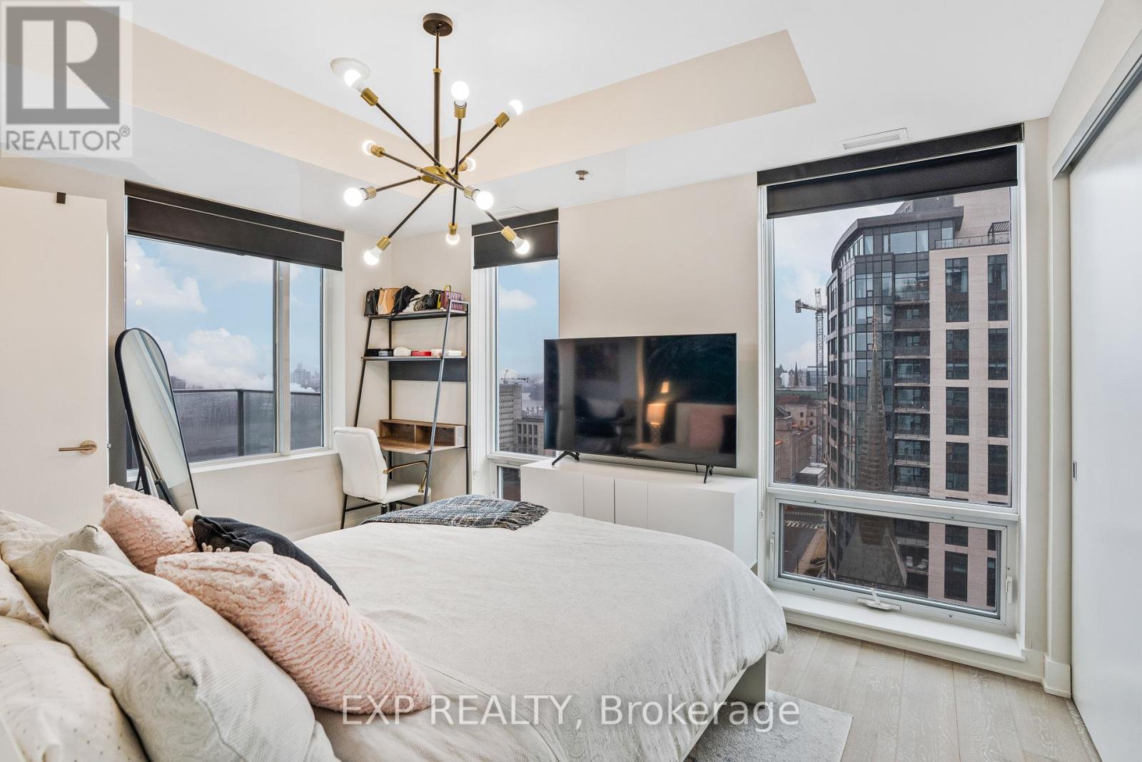 1506 - 428 Sparks Street, Ottawa, Ontario  K1R 0B3 - Photo 8 - X12142351