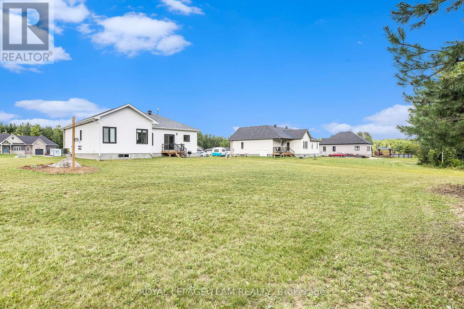 10552 Wylie Way, North Dundas, Ontario  K0E 1S0 - Photo 30 - X12142360