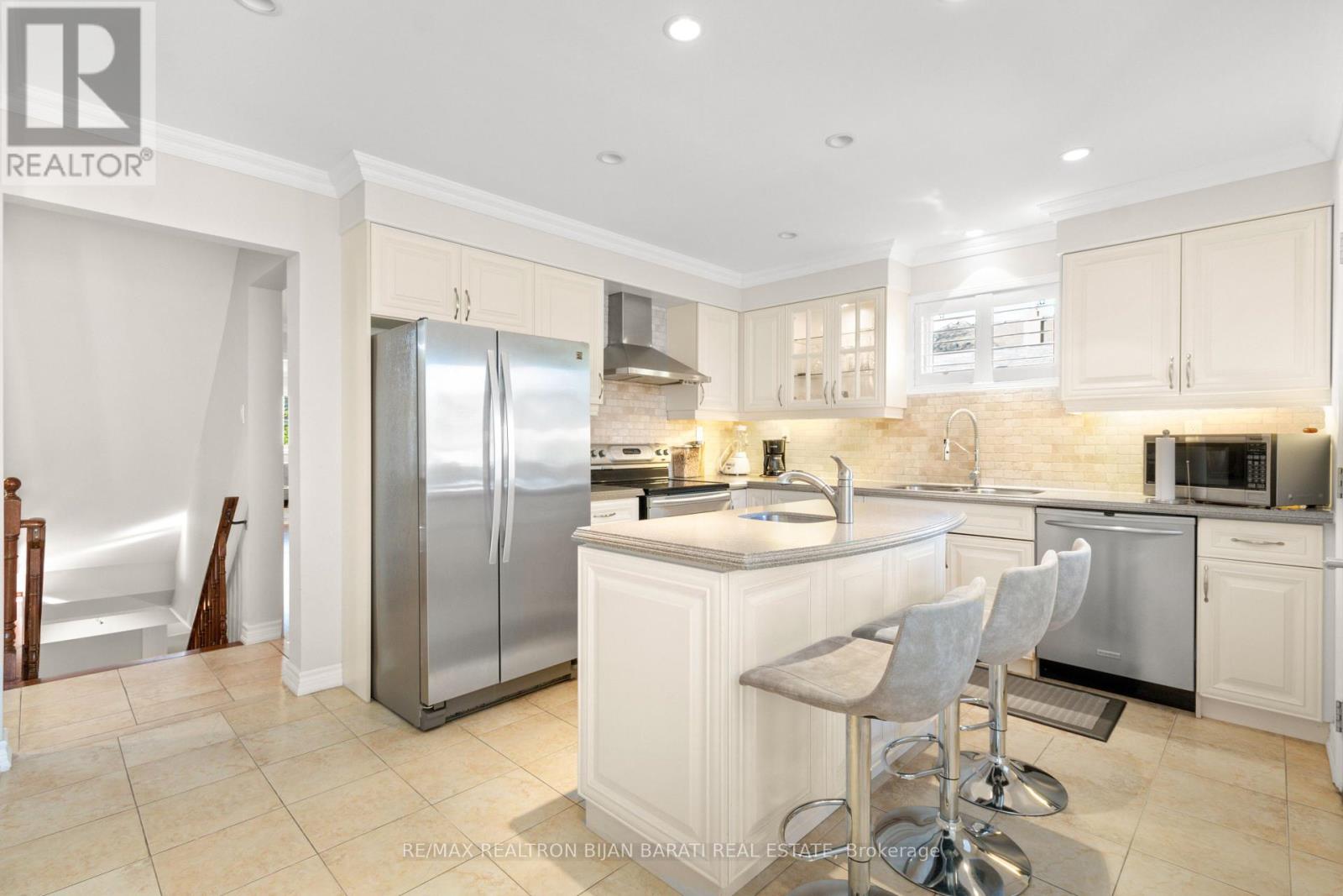 183 Holmes Avenue, Toronto, Ontario  M2N 4M7 - Photo 10 - C12142171