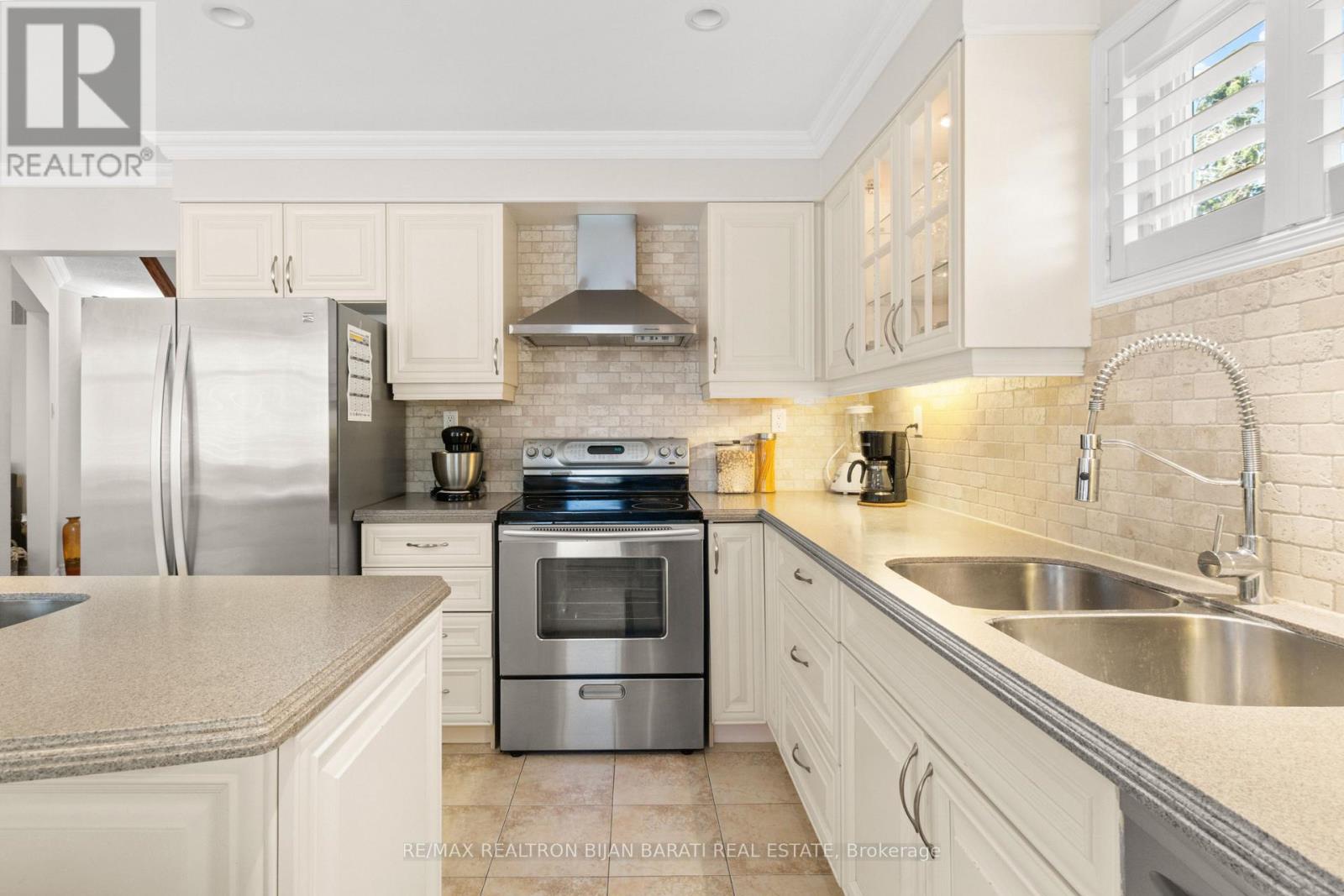 183 Holmes Avenue, Toronto, Ontario  M2N 4M7 - Photo 11 - C12142171