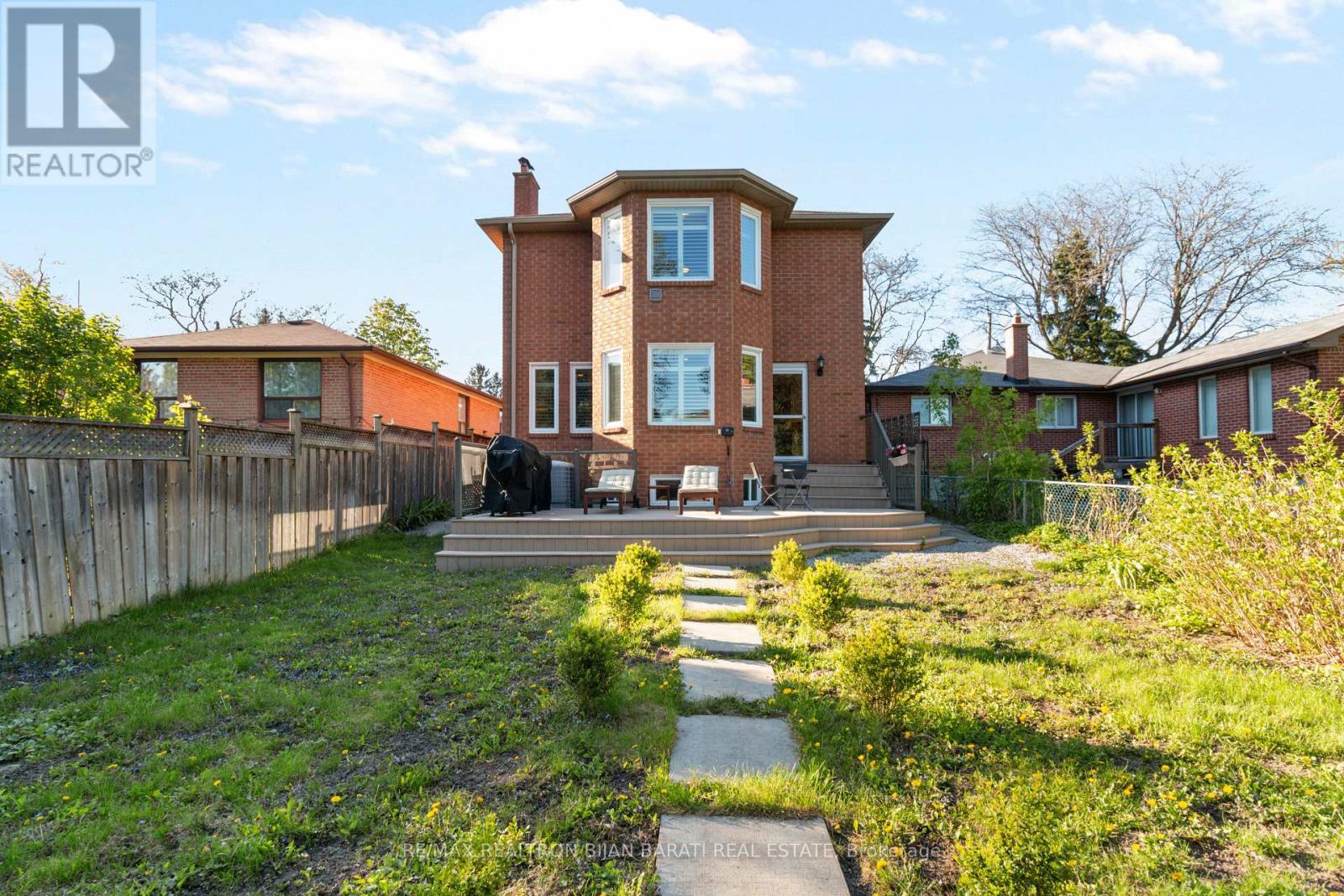 183 Holmes Avenue, Toronto, Ontario  M2N 4M7 - Photo 36 - C12142171