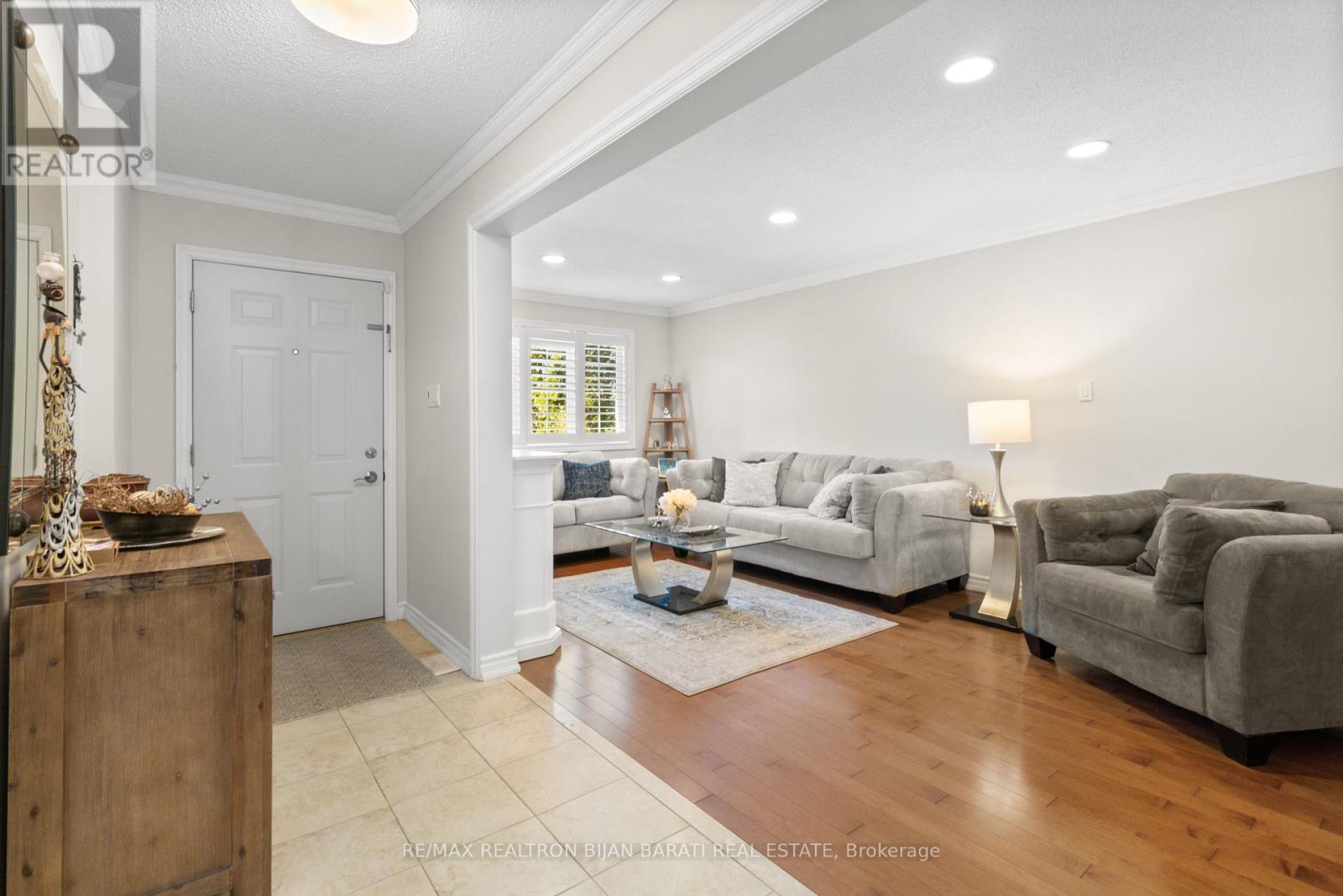 183 Holmes Avenue, Toronto, Ontario  M2N 4M7 - Photo 8 - C12142171