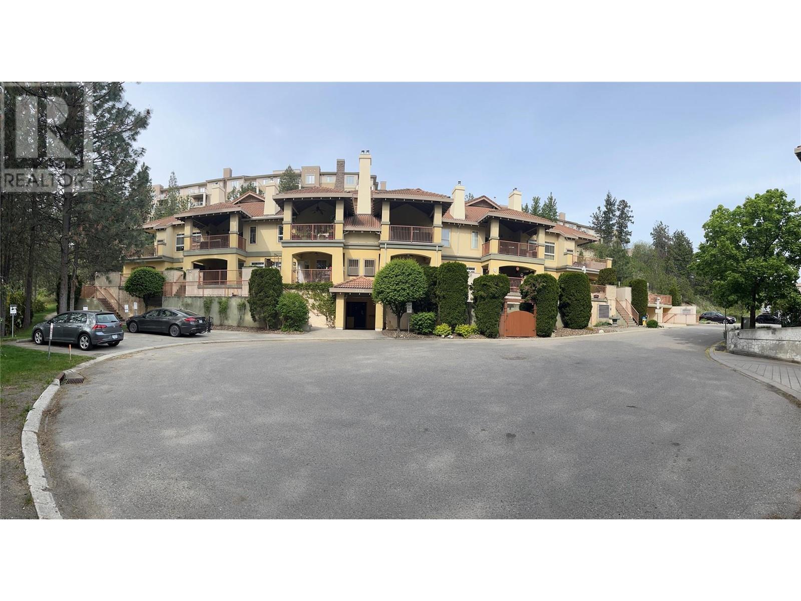 3179 Via Centrale Road Unit# 203, Kelowna, British Columbia  V1V 2J5 - Photo 2 - 10347397
