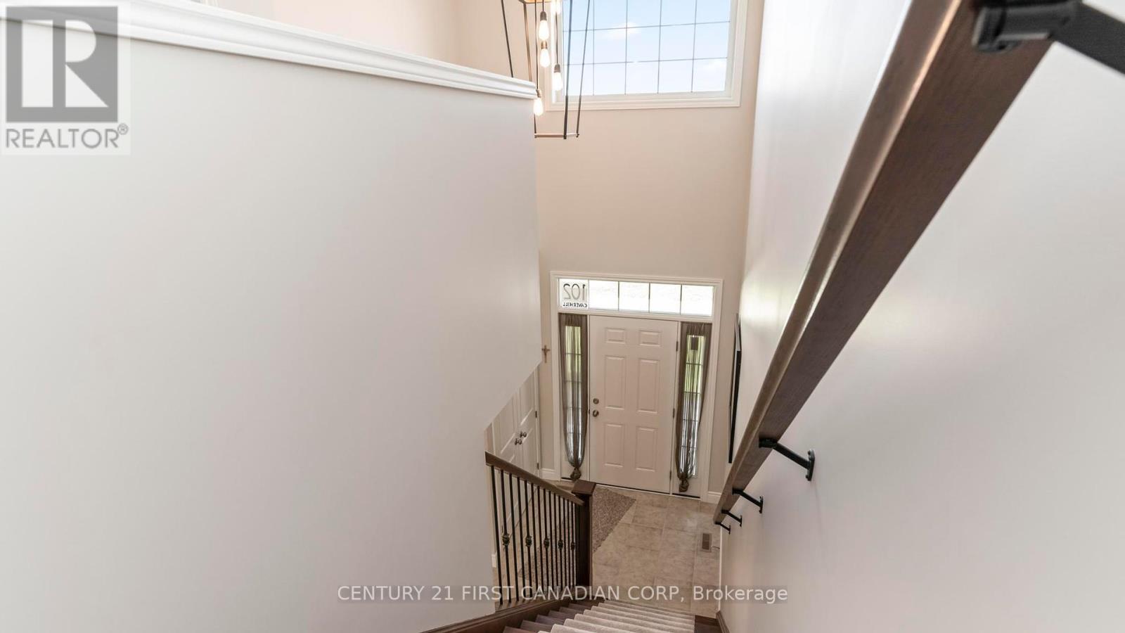 102 Caverhill Crescent, Middlesex Centre, Ontario  N0L 1R0 - Photo 21 - X12142385