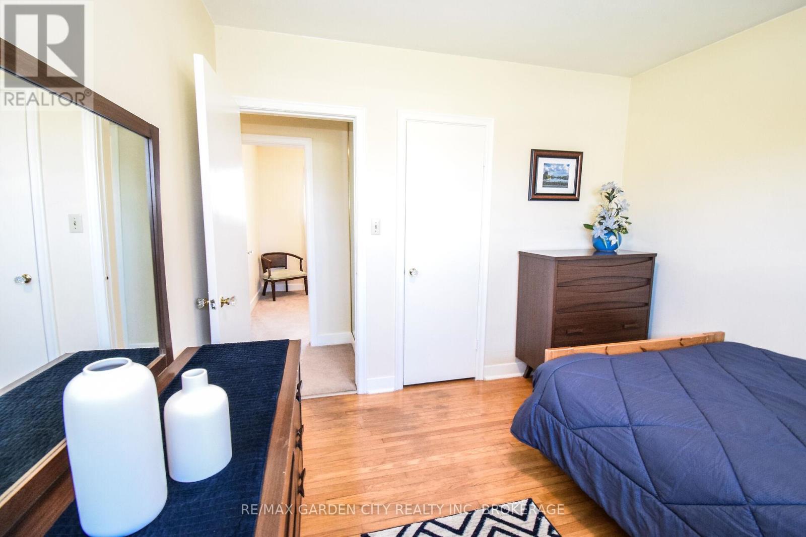18 Ridgeview Avenue, St. Catharines (Carlton/bunting), Ontario  L2M 6B3 - Photo 28 - X12142315